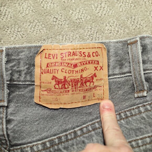 Vintage 80's Red Batwing Tag 501 Button Fly Grey 30x34 Jeans EUC! - Picture 5 of 9